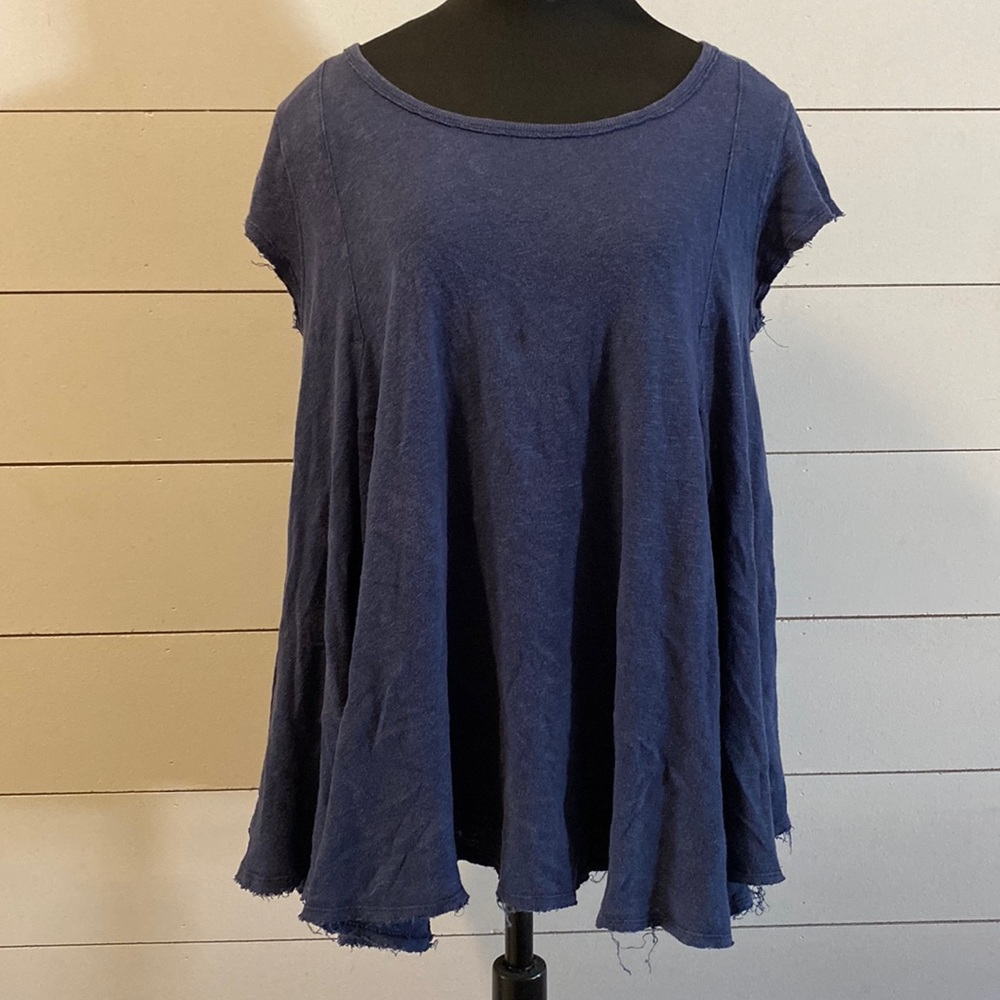 Women's extra small we the free navy short sleeve shirt